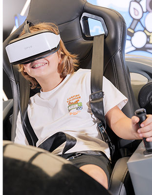 কম্পন প্রভাব এবং ওয়াইফাই সংযোগ সহ মজাদার ভিআর বিনোদন পার্ক